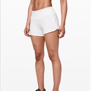 Lululemon Run Times LR short 4”